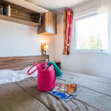 Eurocamp Mobile Homes At Campsite Valkanela *