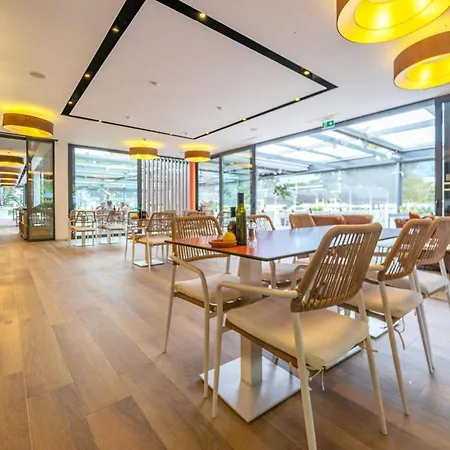 Eurocamp Mobile Homes At Valkanela *