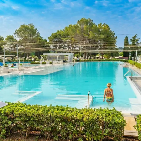 Eurocamp Mobile Homes At Campsite Valkanela Funtana