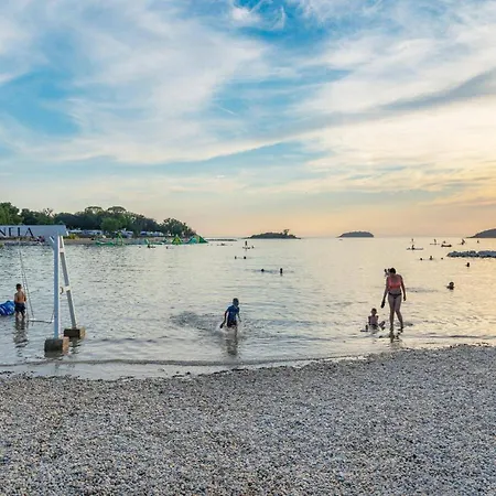 Eurocamp Mobile Homes At Valkanela Ferienpark