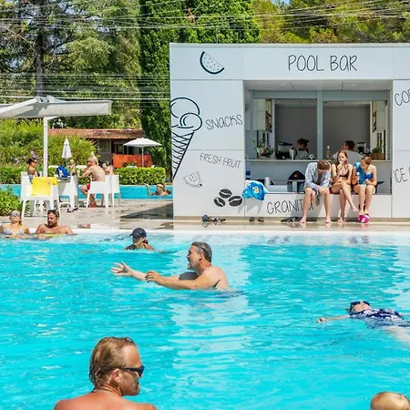 Eurocamp Mobile Homes At Campsite Valkanela *